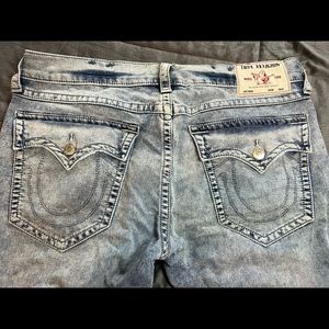 TRUE RELIGION relaxed straight jeans (Size: US M 36)
